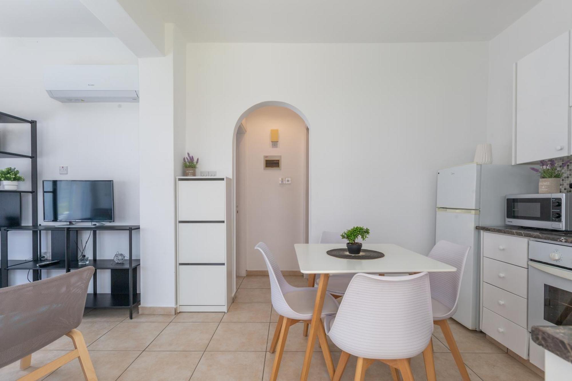 Beautiful One Bed Apartment In Pafos Exterior foto