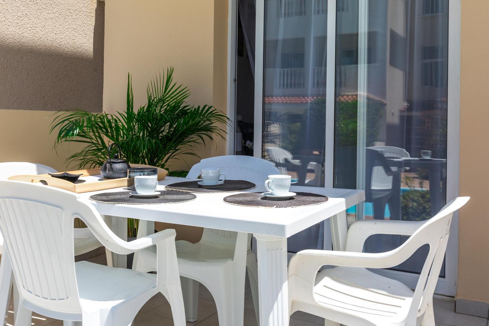 Beautiful One Bed Apartment In Pafos Exterior foto