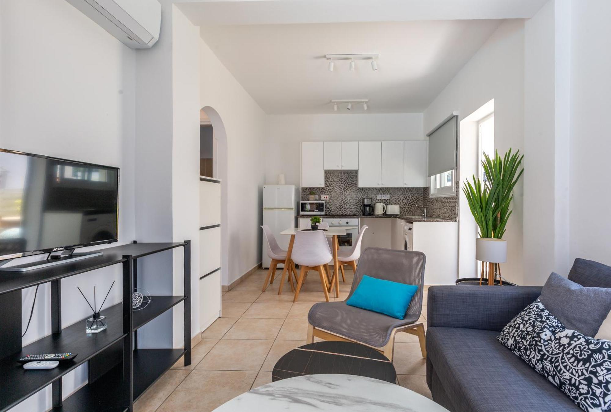 Beautiful One Bed Apartment In Pafos Exterior foto
