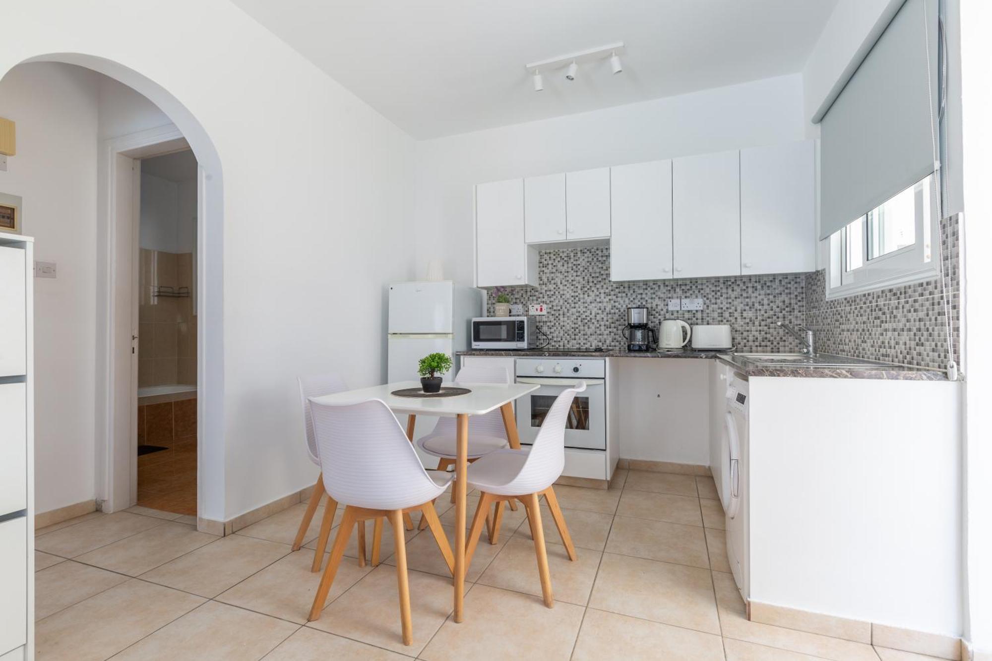 Beautiful One Bed Apartment In Pafos Exterior foto