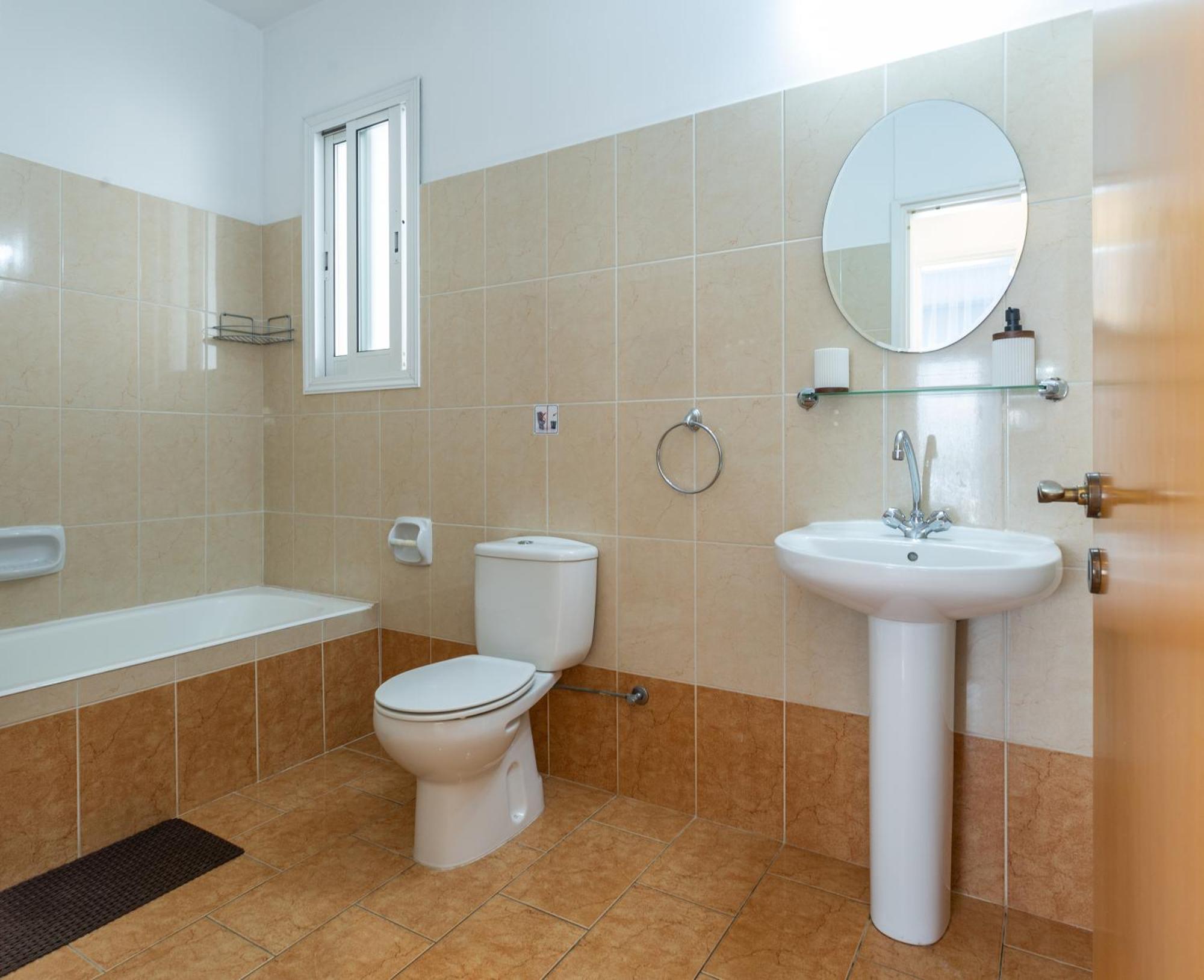 Beautiful One Bed Apartment In Pafos Exterior foto